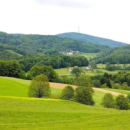 Ehemaliges Mit Liegewiese Сasa de vacaciones *